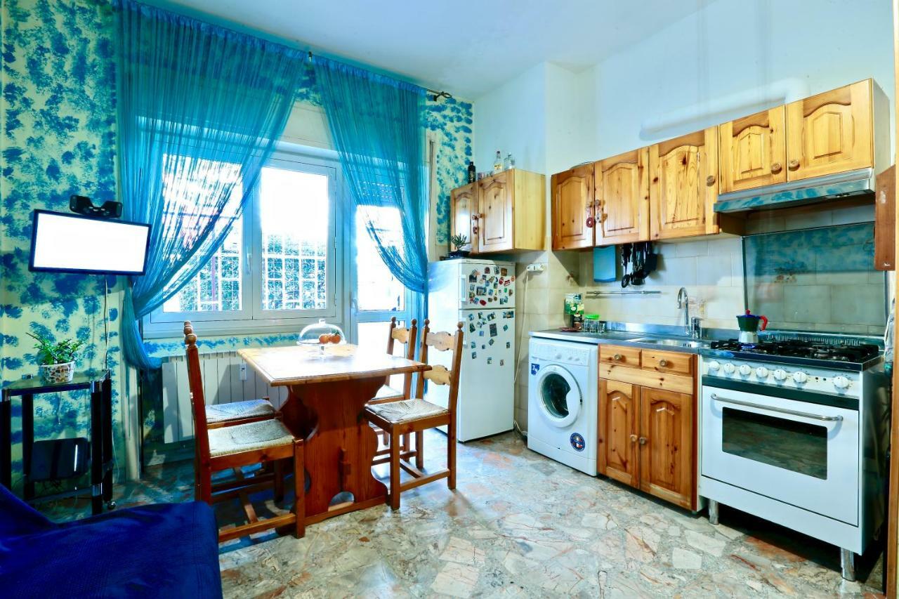 Open Space On The Sea Of Rome !:) Apartment Lido di Ostia Bagian luar foto