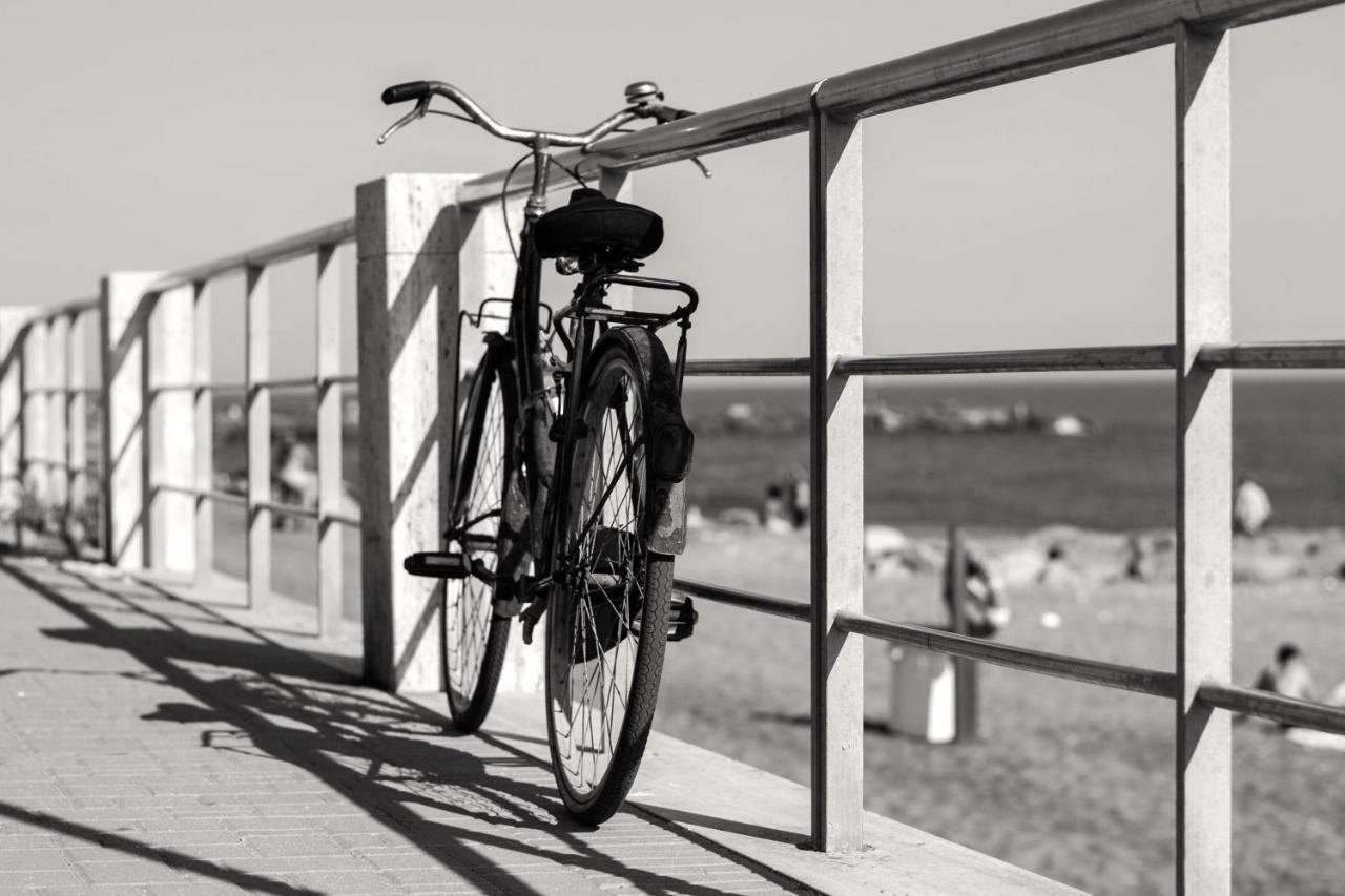 Open Space On The Sea Of Rome !:) Apartment Lido di Ostia Bagian luar foto